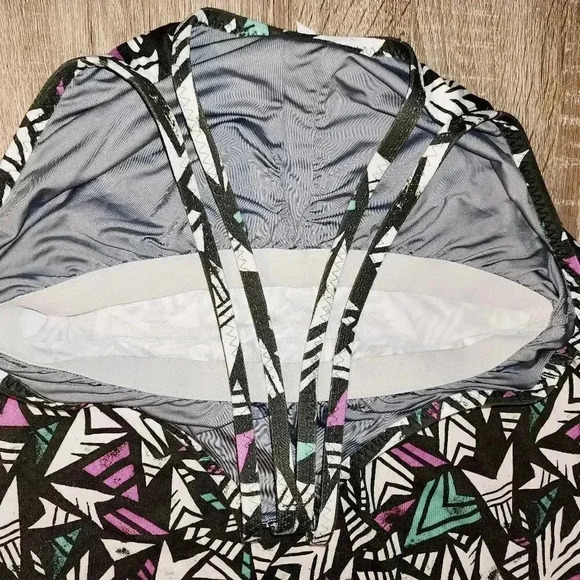 Patagonia Latticeback Geometric Print Soft Stretch Tank Top Activewear L - Picture 6 of 8